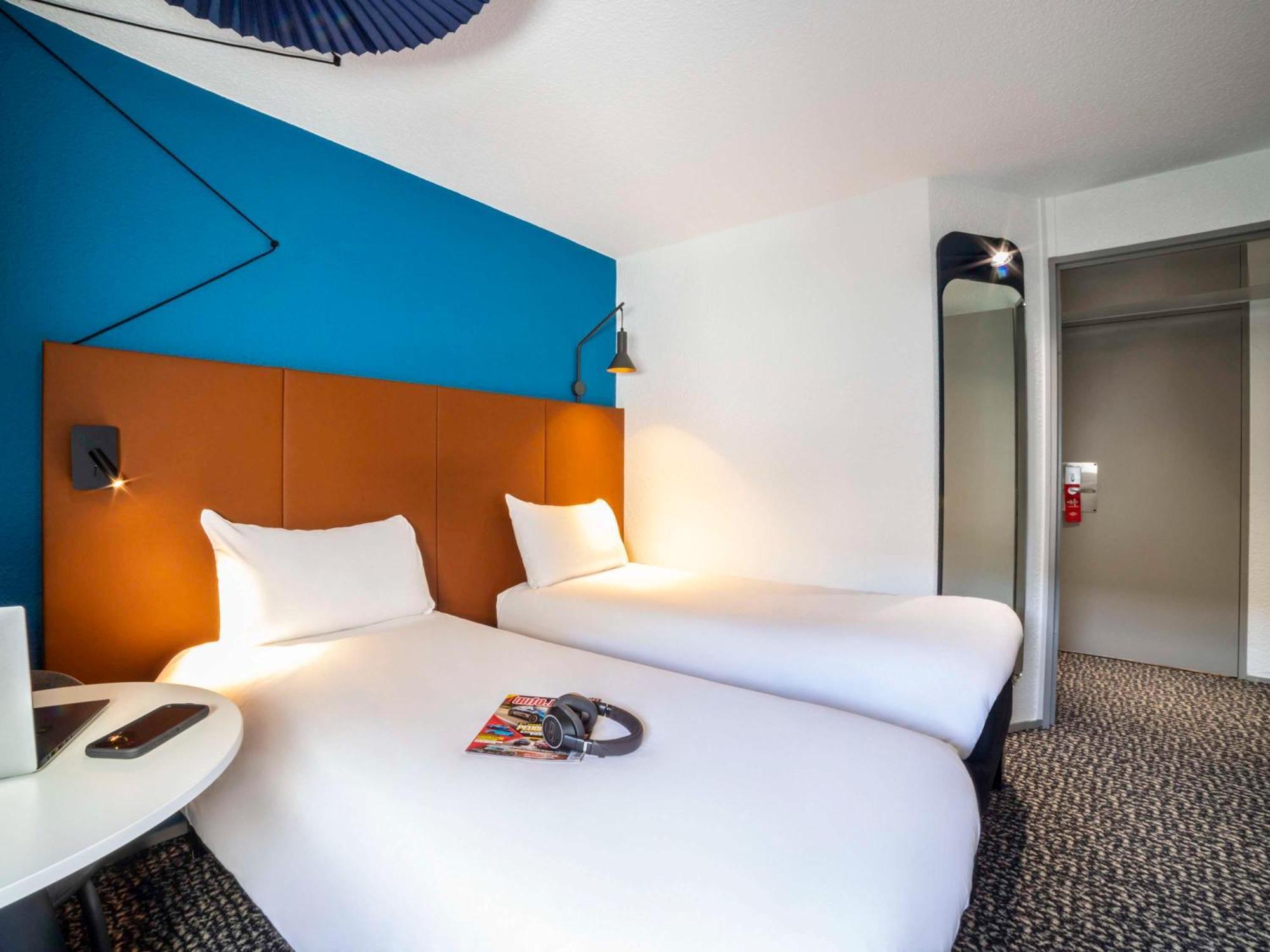 Ibis Paris Porte De Bercy Charenton-le-Pont Exterior photo