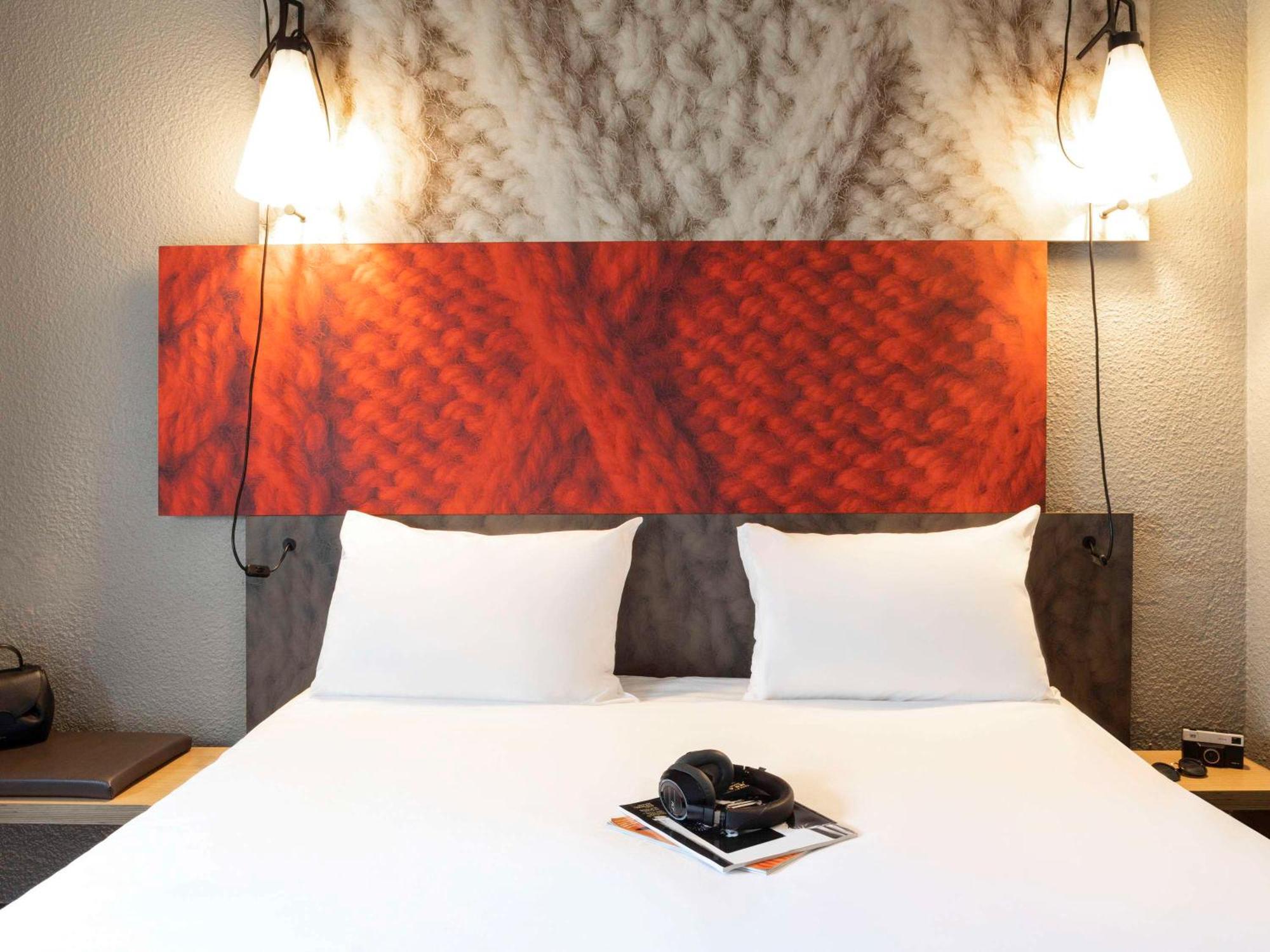 Ibis Paris Porte De Bercy Charenton-le-Pont Exterior photo